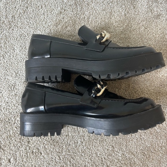 Zara Black Chunky Y2K Platform Loafer Gold Chain Slid On Faux Patent Leather - Picture 3 of 9